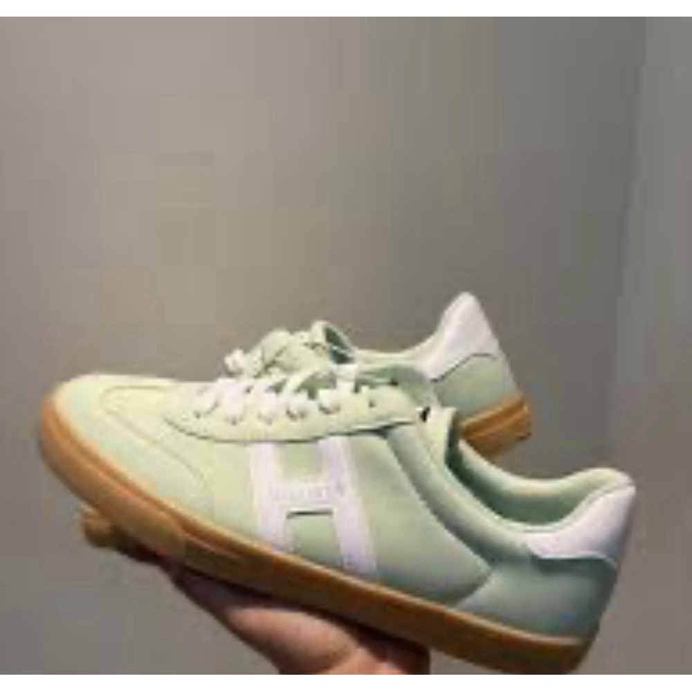 Women's Tommy Hilfiger Sneaker Brand New Mint & White 8M‎